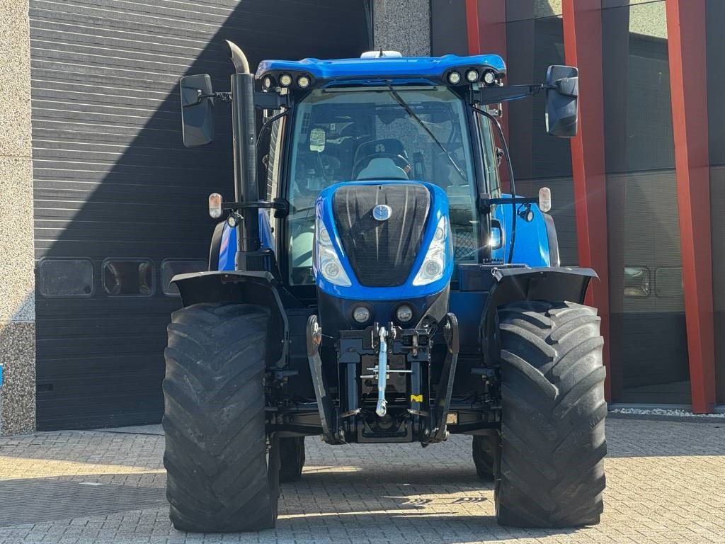 New Holland T7.245 Auto Command, GPS complete, frontlinkage  - Trator: foto 5 New Holland T7.245 Auto Command, GPS complete, frontlinkage  - Trator: foto 5