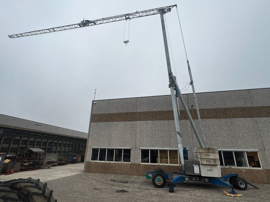 Soima Construction crane SOIMA SGH 19x28 - 28 mete - Plataforma de elevaçao rebocável: foto 3 Soima Construction crane SOIMA SGH 19x28 - 28 mete - Plataforma de elevaçao rebocável: foto 3