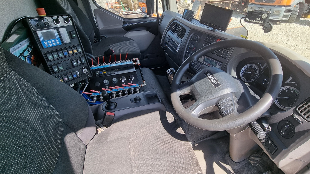 Varredora urbana DAF LF220: foto 7