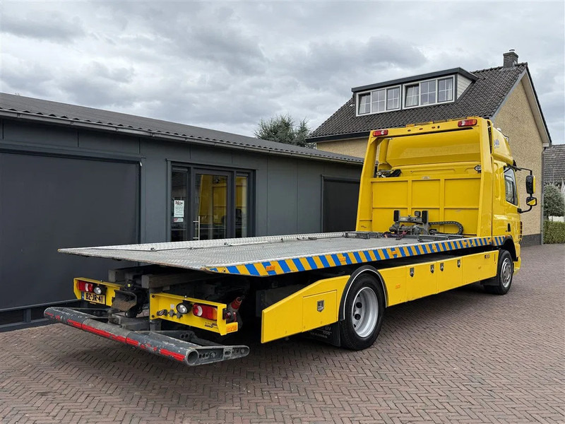 DAF CF 65.300 Towtruck Depannage Lier Brille Sleeper 640x242x104 cm - Caminhão reboque: foto 4 DAF CF 65.300 Towtruck Depannage Lier Brille Sleeper 640x242x104 cm - Caminhão reboque: foto 4