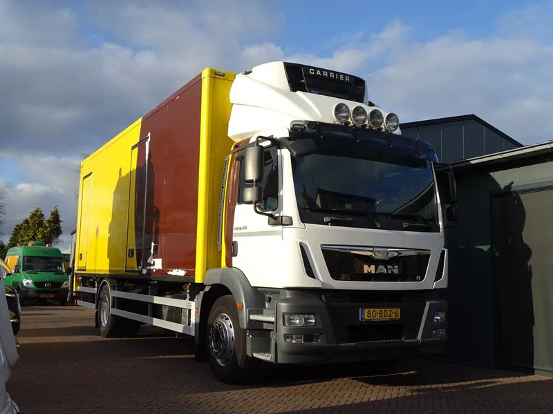 MAN TGM 18.250 E6 CARR SUP 750 CAM LBW 2 TON LOADCAP 10 TON - Caminhão isotérmico: foto 1 MAN TGM 18.250 E6 CARR SUP 750 CAM LBW 2 TON LOADCAP 10 TON - Caminhão isotérmico: foto 1