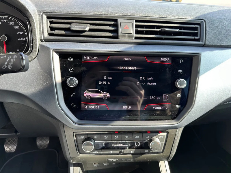 Hatchback SEAT Arona 1.0 TSI Style Business Intense Carplay Dealeronderhouden Cruise Clima Navi Camera: foto 18