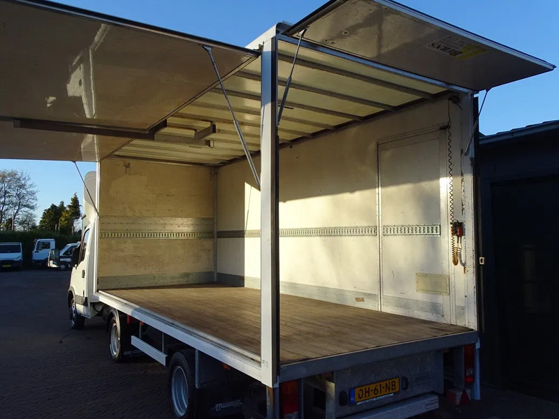 Iveco Daily 35C17 BE COMBINATIE PODIUM OPLEGGER 3800 KG LAADVERMOGEN LAADKLEP 1500 KG - Tractor: foto 4 Iveco Daily 35C17 BE COMBINATIE PODIUM OPLEGGER 3800 KG LAADVERMOGEN LAADKLEP 1500 KG - Tractor: foto 4