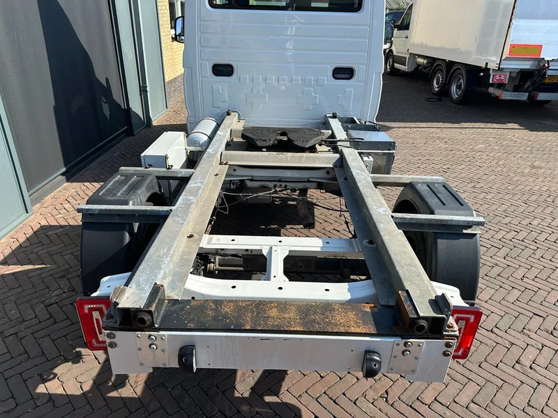 Volkswagen Crafter 2.0 TDI 180PK DSG BE TREKKER - Tractor: foto 4 Volkswagen Crafter 2.0 TDI 180PK DSG BE TREKKER - Tractor: foto 4