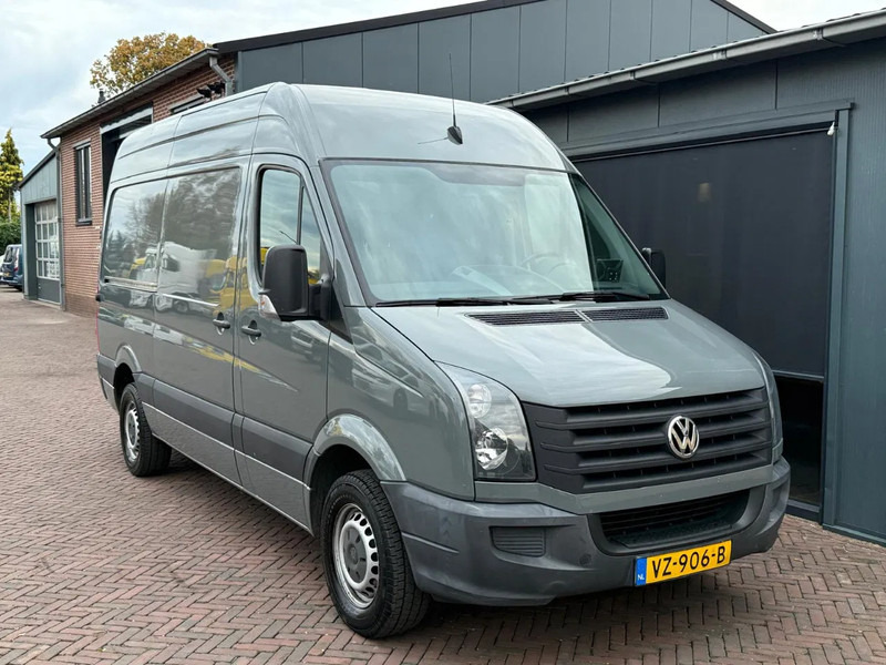 Volkswagen Crafter 50 2.0 136 PK 3 zits Airco Cruise Camera Nette Auto! 11/2015 - Furgão: foto 1 Volkswagen Crafter 50 2.0 136 PK 3 zits Airco Cruise Camera Nette Auto! 11/2015 - Furgão: foto 1