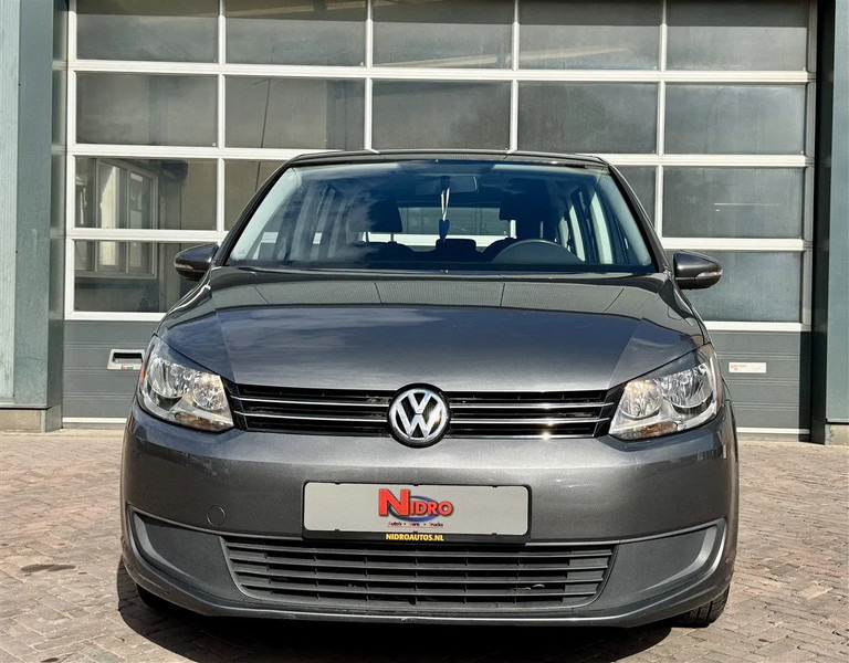 Volkswagen Touran 1.2 TSI 105pk 7 Pers LMV export - Automóvel: foto 5 Volkswagen Touran 1.2 TSI 105pk 7 Pers LMV export - Automóvel: foto 5