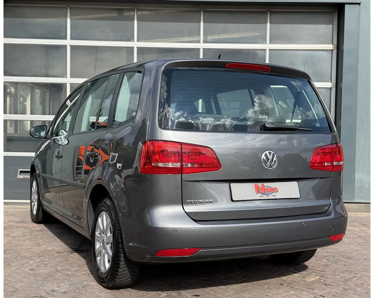 Volkswagen Touran 1.2 TSI 105pk 7 Pers LMV export - Automóvel: foto 4 Volkswagen Touran 1.2 TSI 105pk 7 Pers LMV export - Automóvel: foto 4