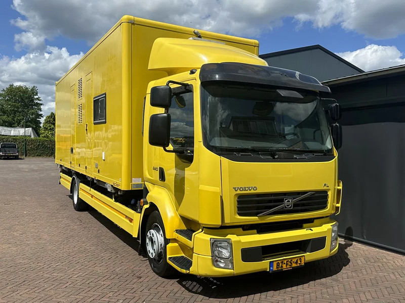 Volvo FL 12.240 BDF ST.AIRCO+ KACHEL, DOUCHE, 2X BED, WASBAK - Caminhão furgão: foto 1 Volvo FL 12.240 BDF ST.AIRCO+ KACHEL, DOUCHE, 2X BED, WASBAK - Caminhão furgão: foto 1
