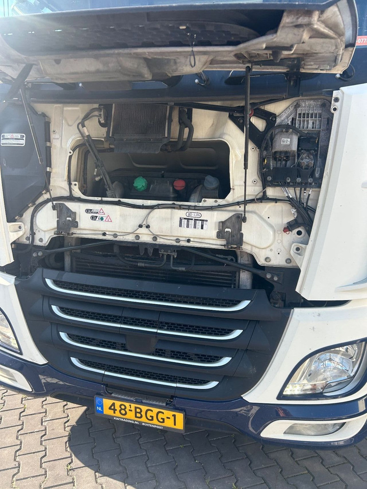 Tractor DAF XF 460 XF460 Super Space Cab: foto 16 Tractor DAF XF 460 XF460 Super Space Cab: foto 16