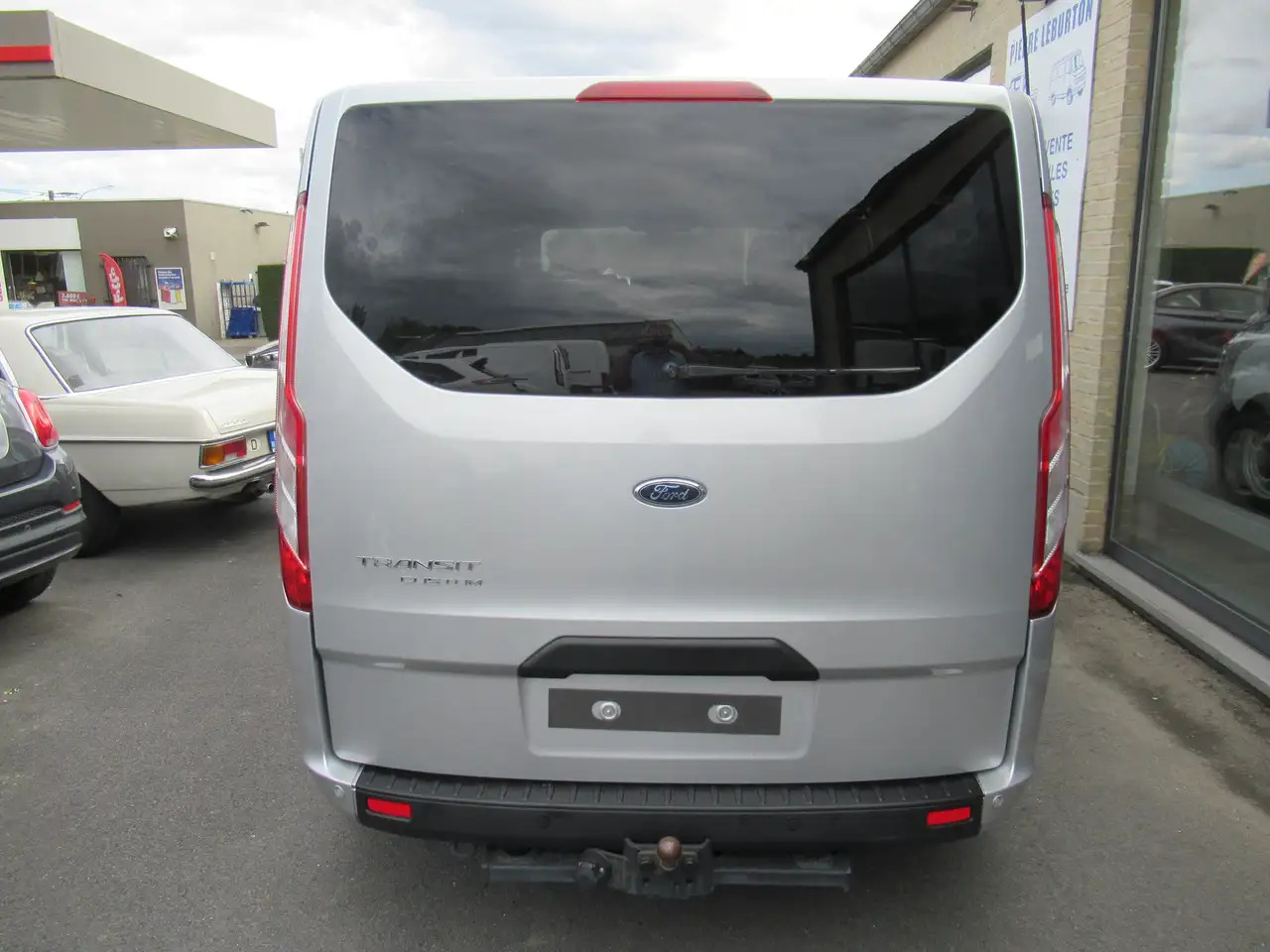 Ford Transit Custom 2.0 TDCi L2H1 Ambiente 23900€+TVA/BTW - Furgão de passageiros: foto 4 Ford Transit Custom 2.0 TDCi L2H1 Ambiente 23900€+TVA/BTW - Furgão de passageiros: foto 4