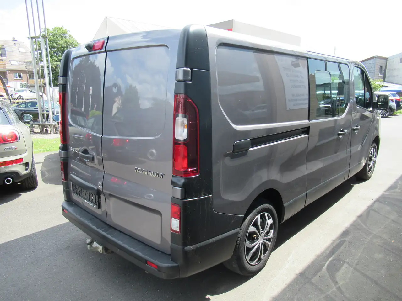 Renault Trafic L2 DBLE CAB NAVI CLIM 14000€+TVA/BTW - Furgão, Carrinha cabine dupla: foto 2 Renault Trafic L2 DBLE CAB NAVI CLIM 14000€+TVA/BTW - Furgão, Carrinha cabine dupla: foto 2