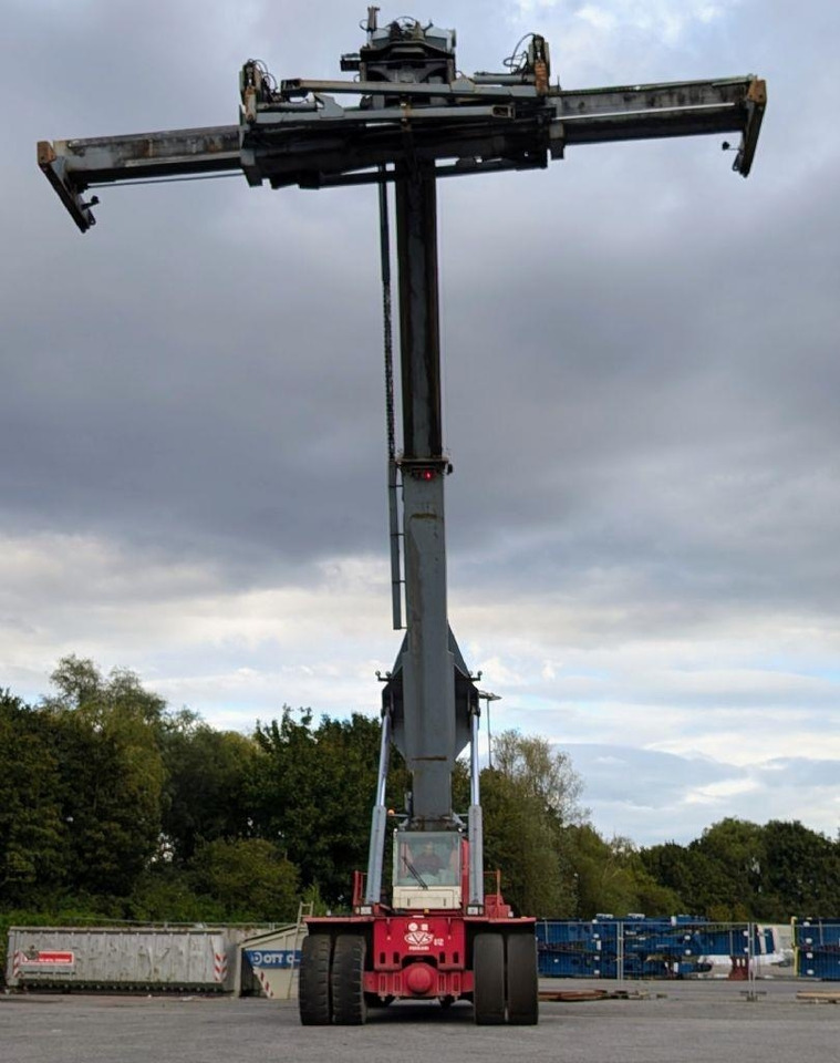 CVS Ferrari F377.5 PB  - Reachstacker porta contentores: foto 4 CVS Ferrari F377.5 PB  - Reachstacker porta contentores: foto 4