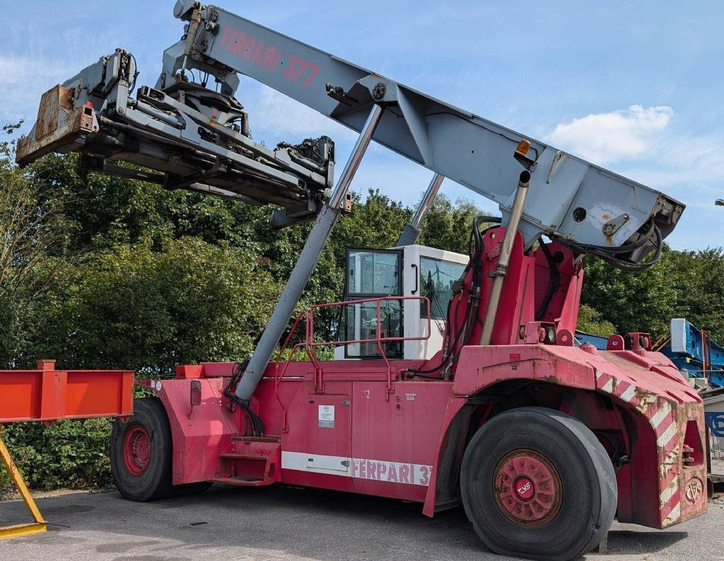 CVS Ferrari F377.5 PB  - Reachstacker porta contentores: foto 5 CVS Ferrari F377.5 PB  - Reachstacker porta contentores: foto 5