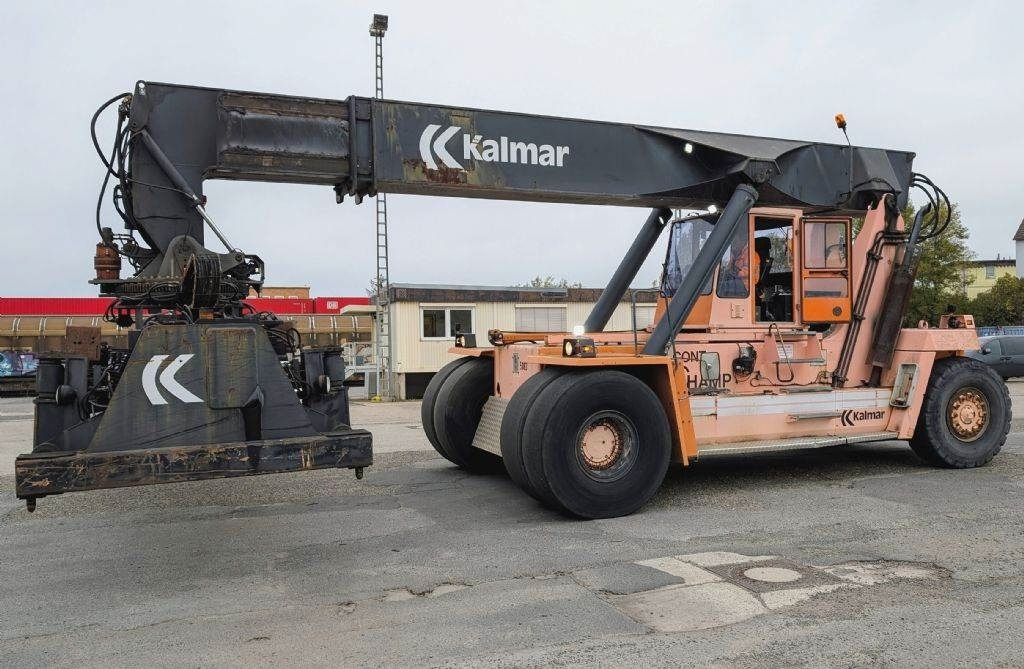 Kalmar DC4560RC4 - Reachstacker porta contentores: foto 2 Kalmar DC4560RC4 - Reachstacker porta contentores: foto 2