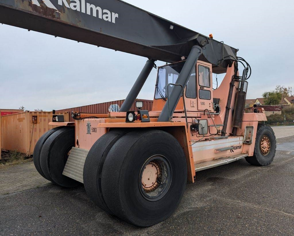 Kalmar DC4560RC4 - Reachstacker porta contentores: foto 2 Kalmar DC4560RC4 - Reachstacker porta contentores: foto 2