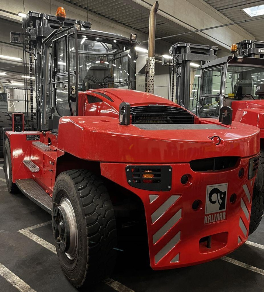 Kalmar DCG120-12  - Empilhadeira a diesel: foto 4 Kalmar DCG120-12  - Empilhadeira a diesel: foto 4