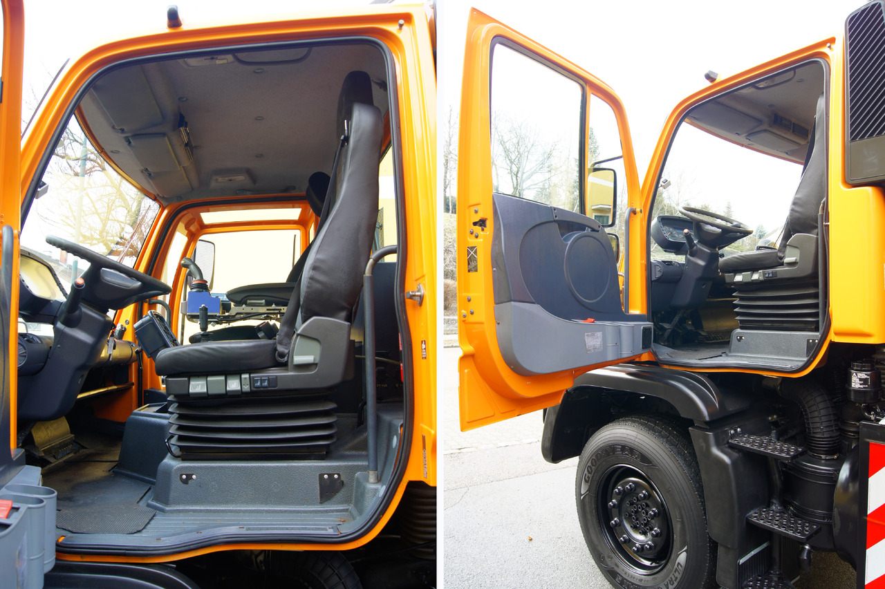 Fotografia de interior 1: Caminhão basculante UNIMOG Unimog U 400/TÜV/Hydrostat/Mähtür +MULAG MHU 800