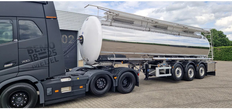 Magyar 32000 liter levensmiddelen tankoplegger NEW/NIEUW/NEU - Semirreboque tanque: foto 1 Magyar 32000 liter levensmiddelen tankoplegger NEW/NIEUW/NEU - Semirreboque tanque: foto 1