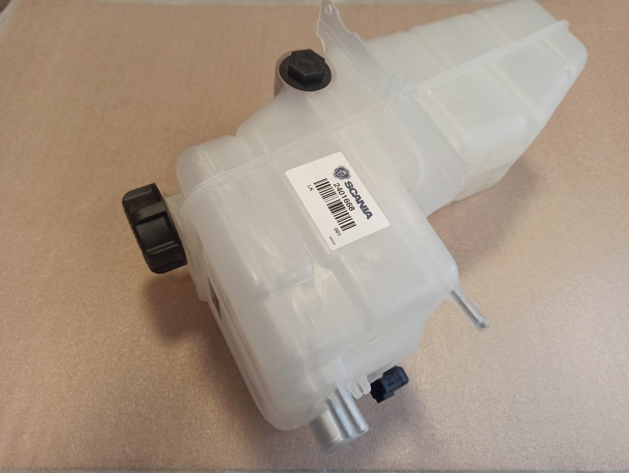 SCANIA EXPANSION TANK - 2401668 - Tanque de expansão de Caminhão: foto 1 SCANIA EXPANSION TANK - 2401668 - Tanque de expansão de Caminhão: foto 1