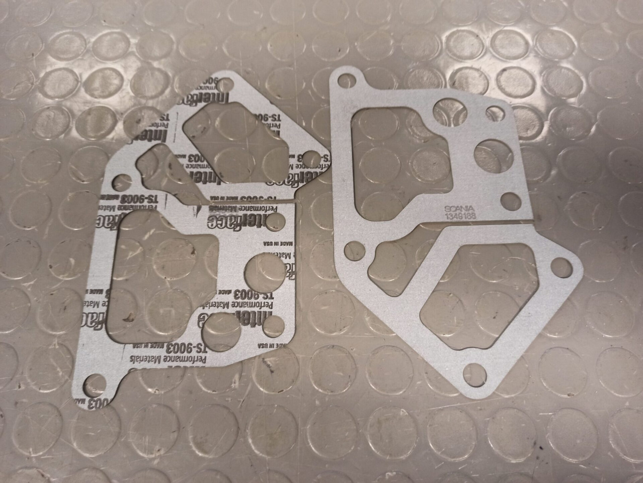 SCANIA OIL COOLER GASKET - 1349188 - Radiador de óleo de Caminhão: foto 1 SCANIA OIL COOLER GASKET - 1349188 - Radiador de óleo de Caminhão: foto 1