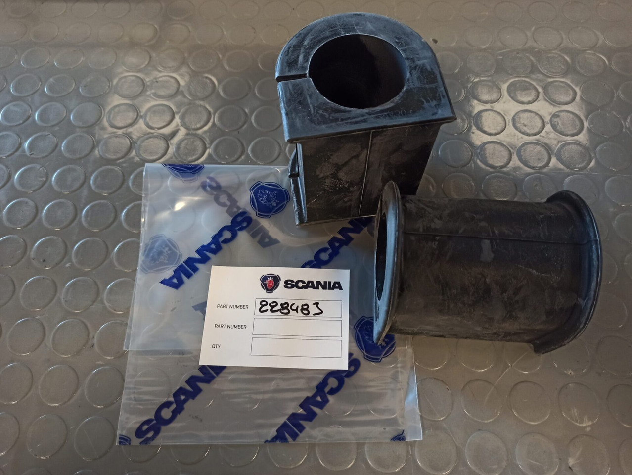 SCANIA TORSION BAR BEARING - 228483 - Eixo e peças de Caminhão: foto 1 SCANIA TORSION BAR BEARING - 228483 - Eixo e peças de Caminhão: foto 1