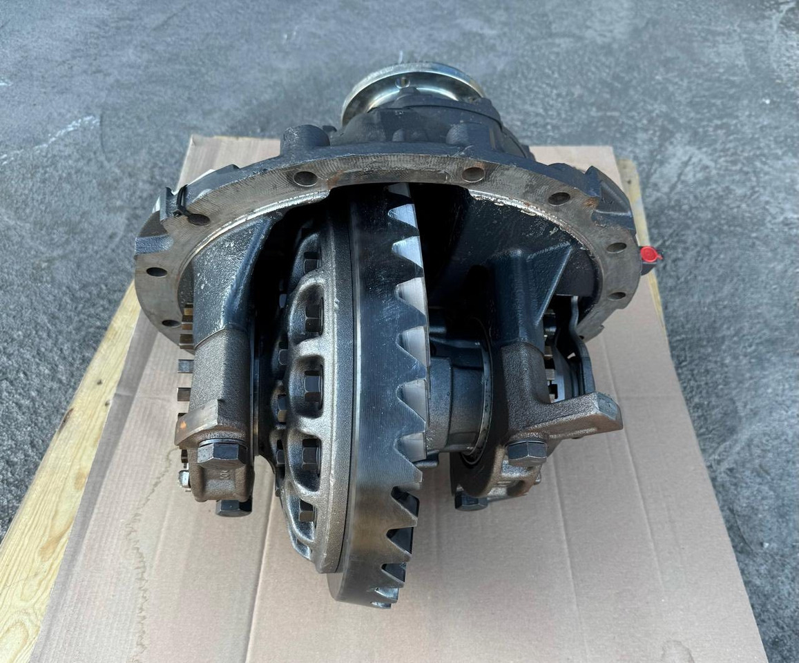 VOLVO Differential Groups 20701332 / 20487379 - Eixo e peças de Caminhão: foto 2 VOLVO Differential Groups 20701332 / 20487379 - Eixo e peças de Caminhão: foto 2