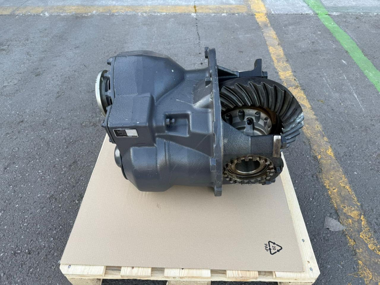VOLVO Power Drive Diff group 20545464 - Eixo e peças de Caminhão: foto 2 VOLVO Power Drive Diff group 20545464 - Eixo e peças de Caminhão: foto 2