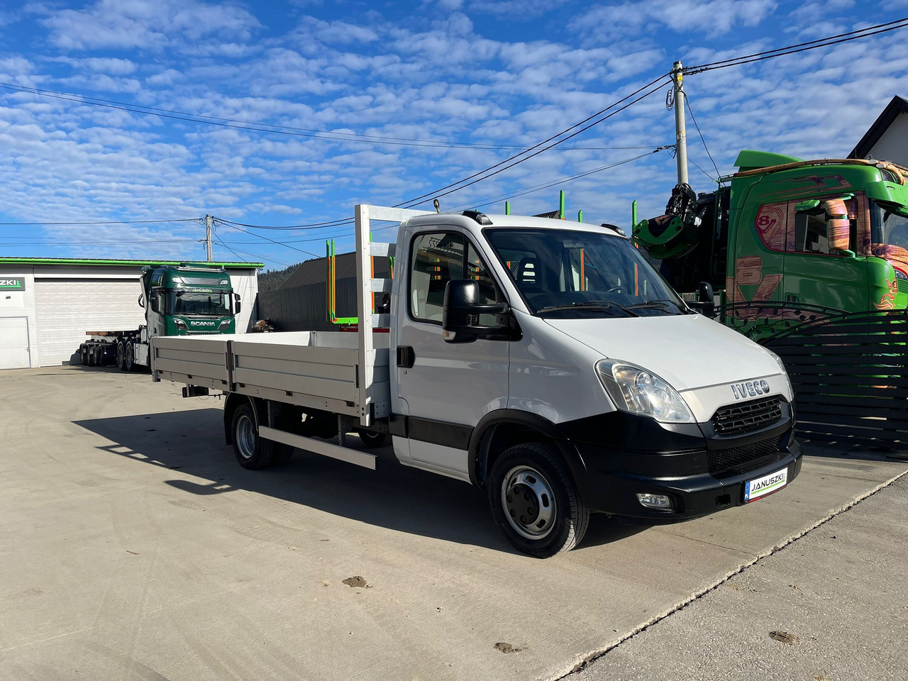 IVECO DAILY 55 150 - Furgão caixa aberta: foto 1 IVECO DAILY 55 150 - Furgão caixa aberta: foto 1