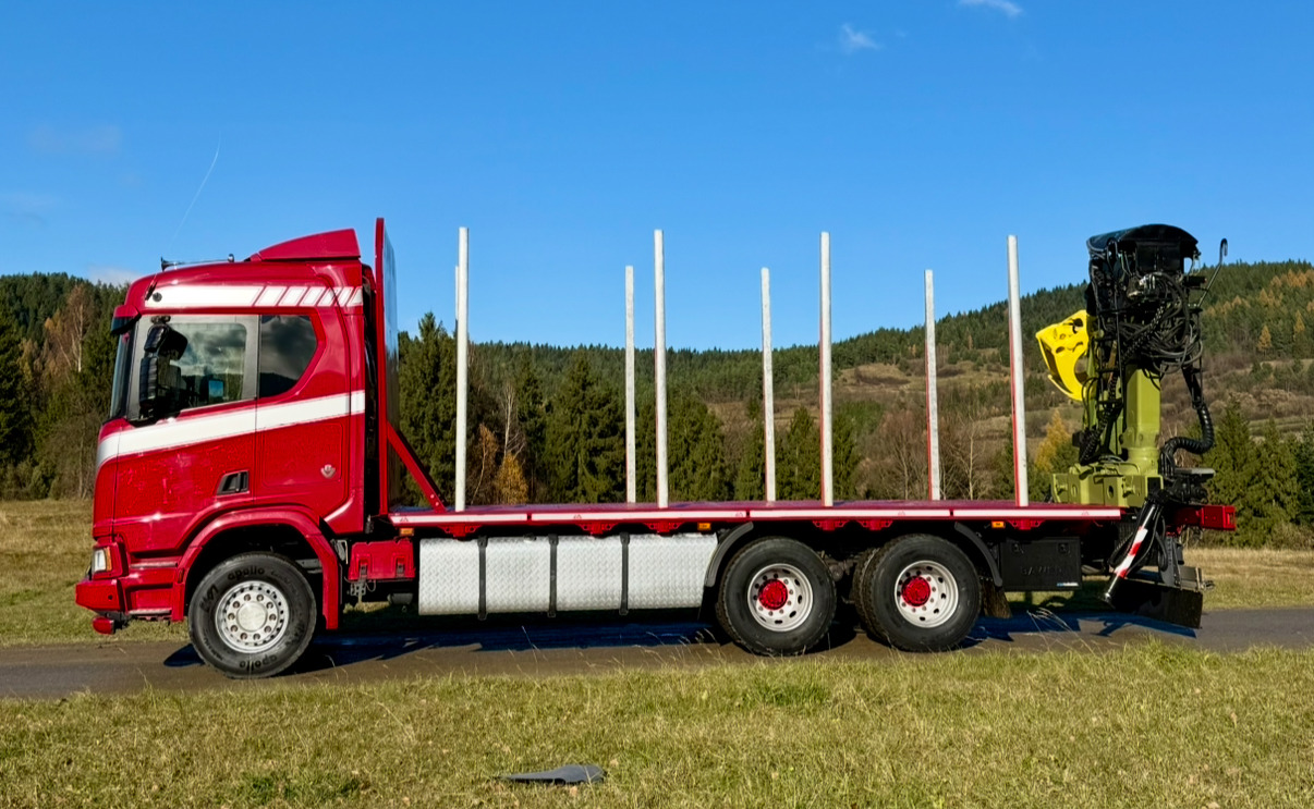 SCANIA R520 XT - Caminhão florestal, Caminhão grua: foto 3 SCANIA R520 XT - Caminhão florestal, Caminhão grua: foto 3