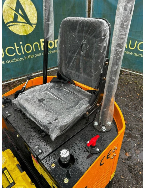 Mini escavadeira nuevo Beartrac HT10: foto 11