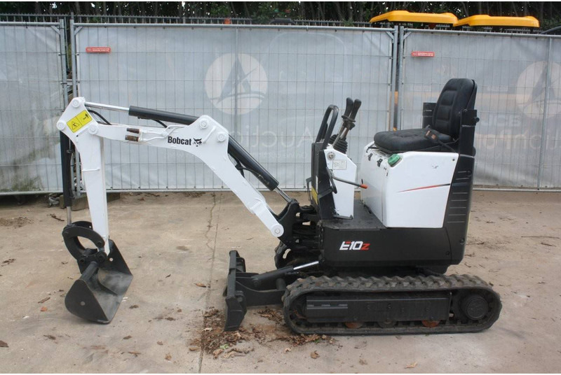 Bobcat E08 - Mini escavadeira: foto 2 Bobcat E08 - Mini escavadeira: foto 2
