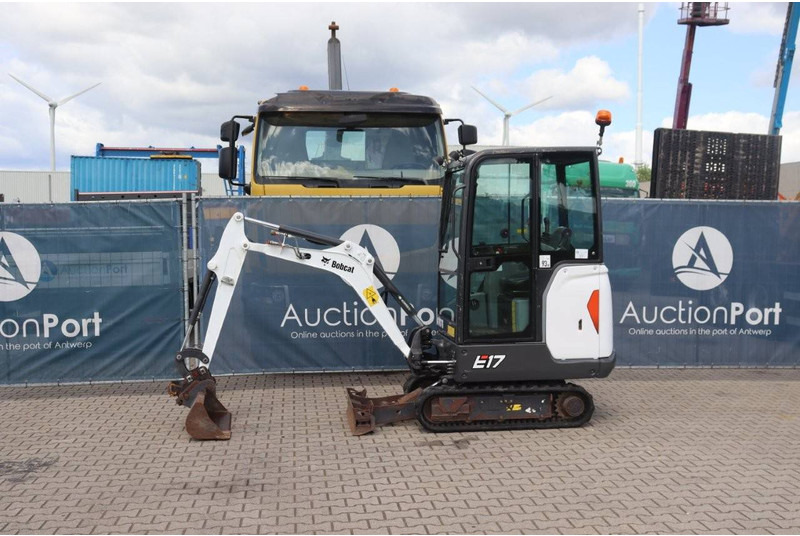 Bobcat E17 - Mini escavadeira: foto 1 Bobcat E17 - Mini escavadeira: foto 1