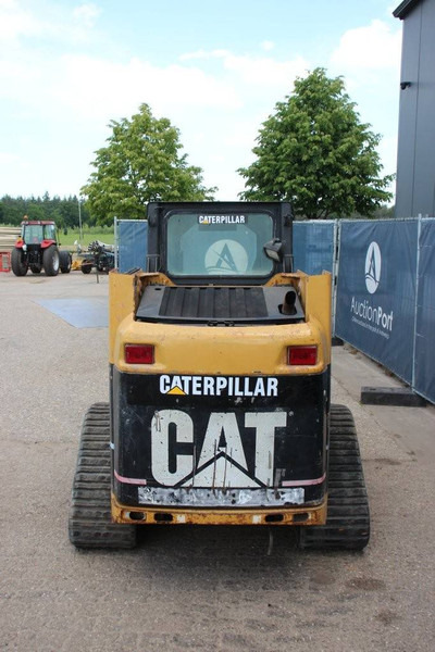 Caterpillar 247B - Carregadeira de esteiras: foto 4 Caterpillar 247B - Carregadeira de esteiras: foto 4