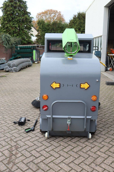 D19 - Varredora urbana: foto 5 D19 - Varredora urbana: foto 5