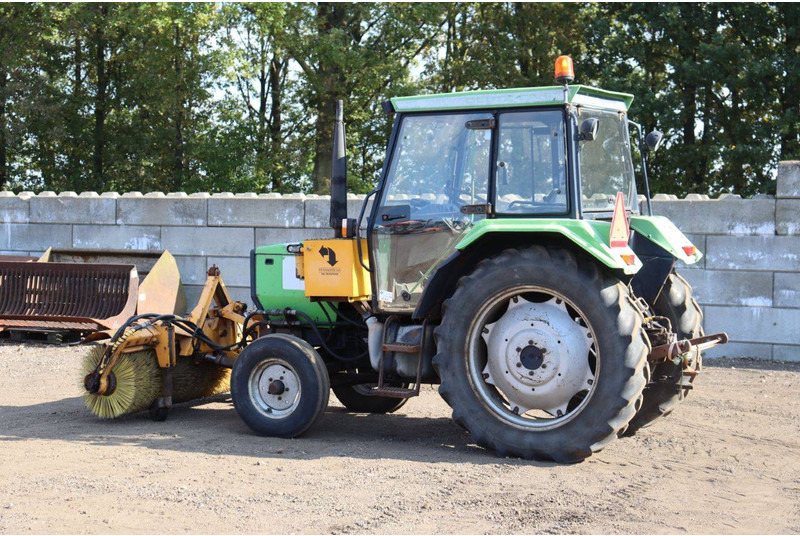 Deutz Fahr D1066/4-S - Trator: foto 3 Deutz Fahr D1066/4-S - Trator: foto 3