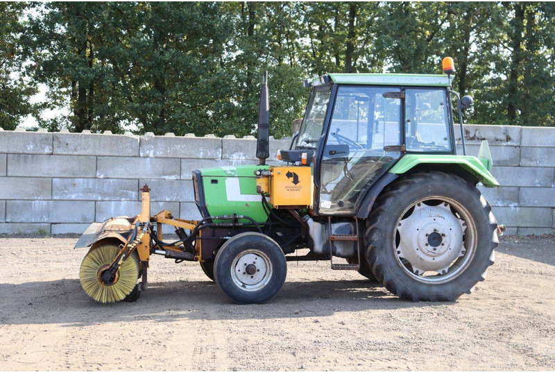 Deutz Fahr D1066/4-S - Trator: foto 1 Deutz Fahr D1066/4-S - Trator: foto 1
