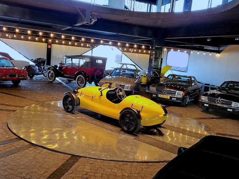 Ferrari Vintage Racer Ferrari-hommage Triumph - Sedã: foto 3 Ferrari Vintage Racer Ferrari-hommage Triumph - Sedã: foto 3