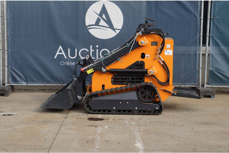 Fland - Carregadeira de esteiras: foto 2 Fland - Carregadeira de esteiras: foto 2