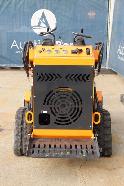 Fland - Carregadeira de esteiras: foto 5 Fland - Carregadeira de esteiras: foto 5