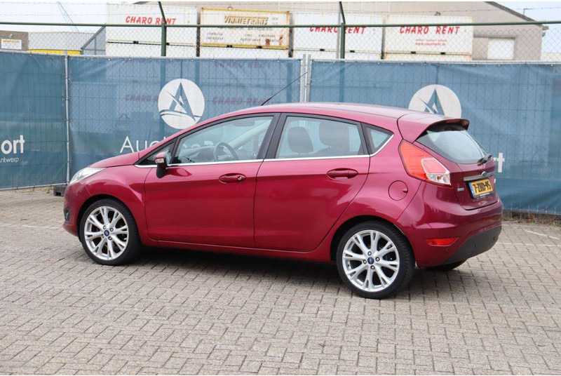 Ford Fiesta - Sedã: foto 3 Ford Fiesta - Sedã: foto 3
