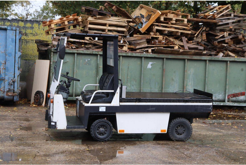 HMB CARGO AX6X - Trator: foto 1 HMB CARGO AX6X - Trator: foto 1