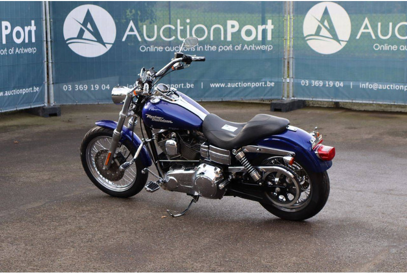 Harley-Davidson Dyna Street Bob - Motocicleta: foto 3 Harley-Davidson Dyna Street Bob - Motocicleta: foto 3