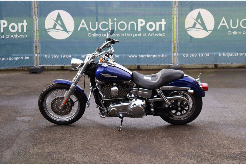 Harley-Davidson Dyna Street Bob - Motocicleta: foto 2 Harley-Davidson Dyna Street Bob - Motocicleta: foto 2