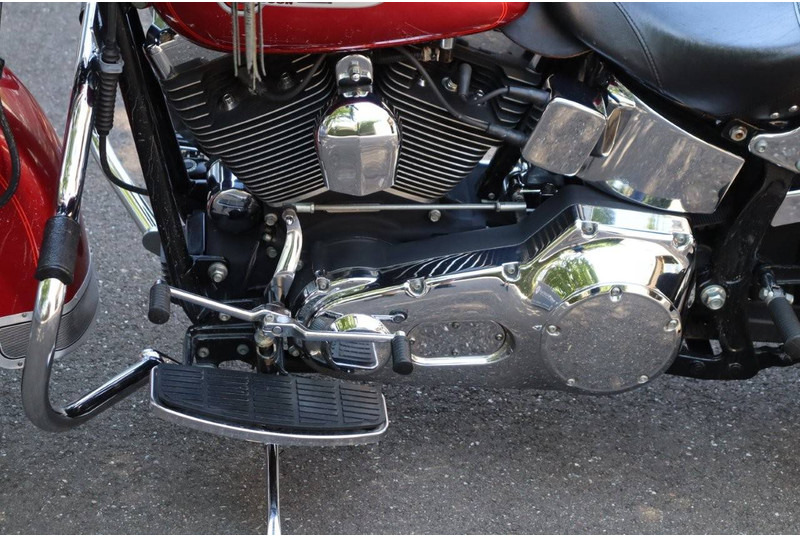 Motocicleta Harley-Davidson Heritage Softail Classic: foto 14
