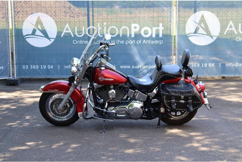 Harley-Davidson Heritage Softail Classic - Motocicleta: foto 2 Harley-Davidson Heritage Softail Classic - Motocicleta: foto 2