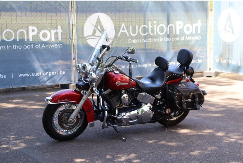 Motocicleta Harley-Davidson Heritage Softail Classic: foto 9