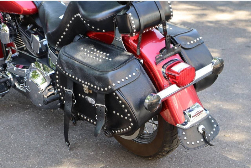 Motocicleta Harley-Davidson Heritage Softail Classic: foto 17