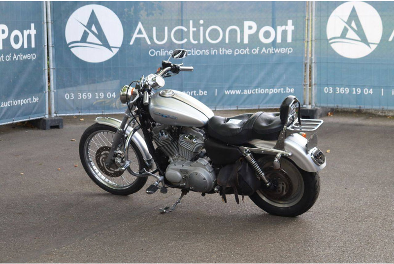 Harley-Davidson Sportster XL 883 - Motocicleta: foto 3 Harley-Davidson Sportster XL 883 - Motocicleta: foto 3