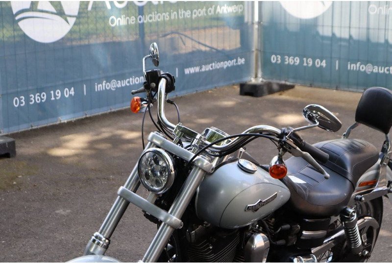 Motocicleta Harley-Davidson Super Glide Custom: foto 11