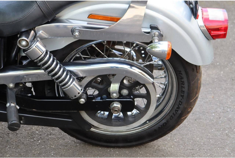 Motocicleta Harley-Davidson Super Glide Custom: foto 16